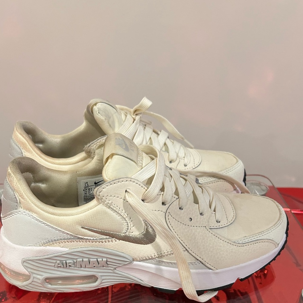 Nike Women's Air Max Excee sneakers light bone
